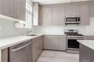 18347 Saticoy, Reseda, CA 91335 - Photo 11