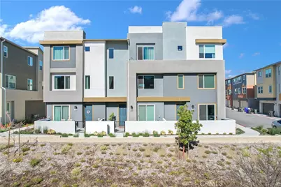 27582 Manzanita, Valencia, CA 91381 - Photo 1