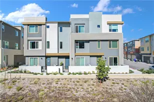 27582 Manzanita, Valencia, CA 91381 - Photo 1