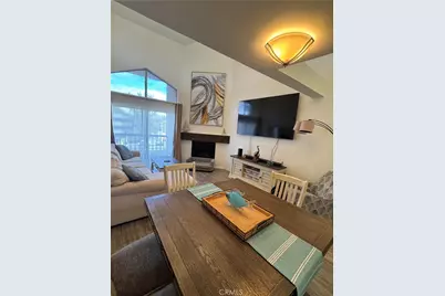 5540 Owensmouth #319, Woodland Hills, CA 91367 - Photo 11