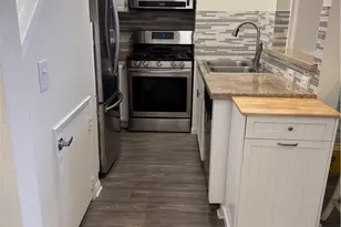 5540 Owensmouth, Woodland Hills, CA 91367 - Photo 9
