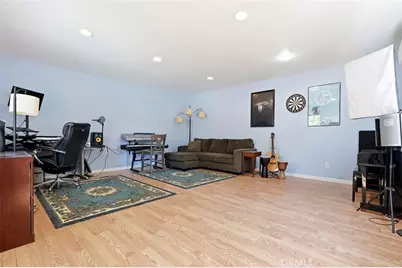 435 Eton Drive, Burbank, CA 91504 - Photo 43