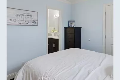 9735 Via Roma, Burbank, CA 91504 - Photo 21