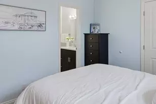9735 Via Roma, Burbank, CA 91504 - Photo 21