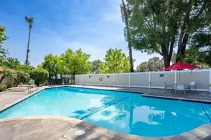 9735 Via Roma, Burbank, CA 91504 - Photo 33
