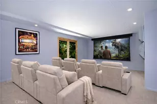 22548 Waterbury St, Woodland Hills, CA 91364 - Photo 23