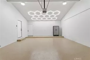 23925 Crosson Dr, Woodland Hills, CA 91367 - Photo 71