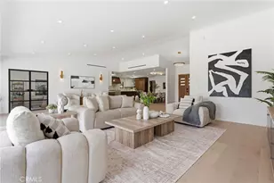 23925 Crosson Dr, Woodland Hills, CA 91367 - Photo 13