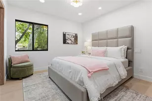 23925 Crosson Dr, Woodland Hills, CA 91367 - Photo 49