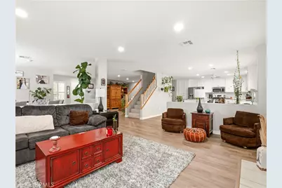 27919 Bridlewood, Castaic, CA 91384 - Photo 3