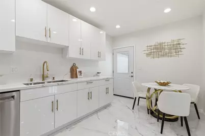 10012 Plainview Avenue, Tujunga, CA 91042 - Photo 11