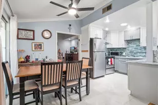 26835 Ave Of The Oaks, Newhall, CA 91321 - Photo 5