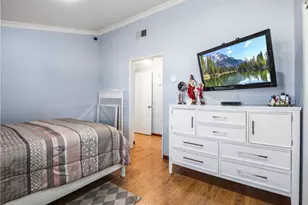 26835 Ave Of The Oaks, Newhall, CA 91321 - Photo 17