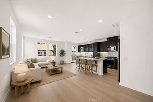 28637 Solana Ct, Valencia, CA 91354 - Photo 3