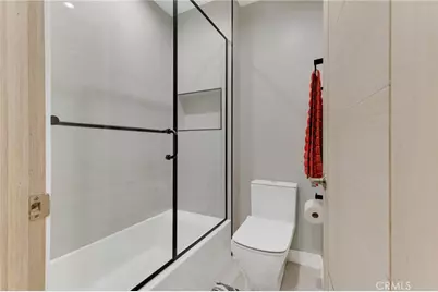 15344 Weddington Street #102, Sherman Oaks, CA 91411 - Photo 23