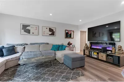 15344 Weddington Street #102, Sherman Oaks, CA 91411 - Photo 15