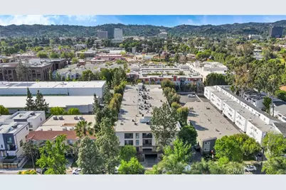 15344 Weddington Street #102, Sherman Oaks, CA 91411 - Photo 41