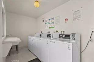 4558 Willis, Sherman Oaks, CA 91403 - Photo 29