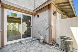 28835 Conejo View Dr, Agoura Hills, CA 91301 - Photo 27