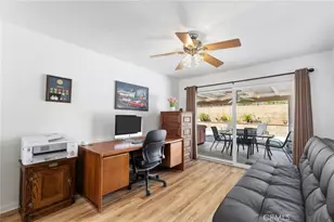 10983 Topeka Dr, Northridge, CA 91326 - Photo 25