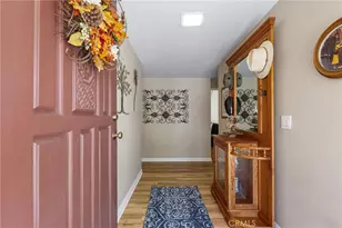 10983 Topeka Dr, Northridge, CA 91326 - Photo 5