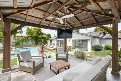 4755 Degovia Avenue, Woodland Hills, CA 91364 - Photo 11