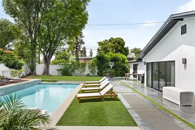 4755 Degovia Avenue, Woodland Hills, CA 91364 - Photo 7