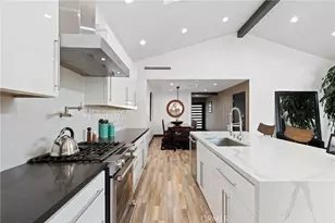 17929 Martha St, Encino, CA 91316 - Photo 9
