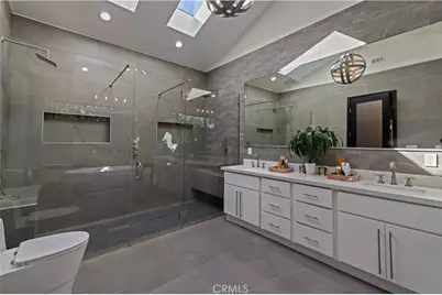 17929 Martha Street, Encino, CA 91316 - Photo 13