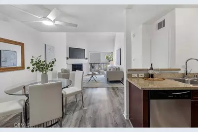 21500 Burbank #316, Woodland Hills, CA 91367 - Photo 5