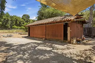 736 Crater Oak Dr, Calabasas, CA 91302 - Photo 11