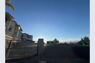 23808 Bella Vista, Newhall, CA 91321 - Photo 5