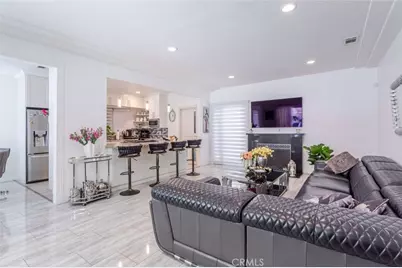 7284 Saint Estaban Street, Tujunga, CA 91042 - Photo 13
