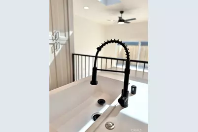 16124 San Fernando Mission Blvd, Granada Hills, CA 91344 - Photo 41