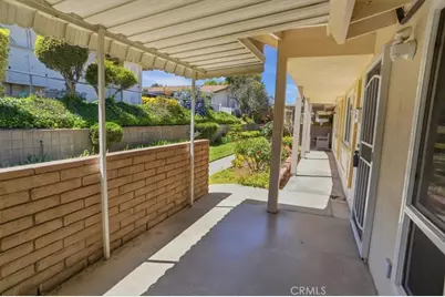 26831 Avenue Of The Oaks #A, Newhall, CA 91321 - Photo 3