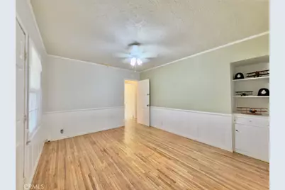 10918 Laurel Canyon, San Fernando, CA 91340 - Photo 15