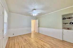 10918 Laurel Canyon, San Fernando, CA 91340 - Photo 15
