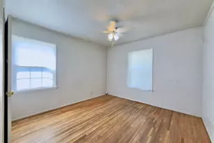 10918 Laurel Canyon, San Fernando, CA 91340 - Photo 11
