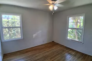 10918 Laurel Canyon, San Fernando, CA 91340 - Photo 11