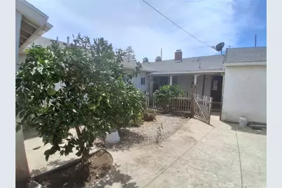 10918 Laurel Canyon, San Fernando, CA 91340 - Photo 31