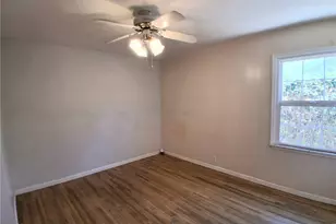 10918 Laurel Canyon, San Fernando, CA 91340 - Photo 13