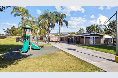 18540 Soledad Canyon Road #34, Canyon Country, CA 91351 - Photo 19