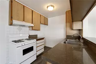 18356 Napa, Northridge, CA 91325 - Photo 23