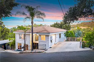 4330 Alhama, Woodland Hills, CA 91364 - Photo 3