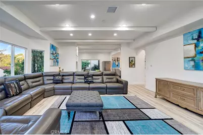 4330 Alhama, Woodland Hills, CA 91364 - Photo 11