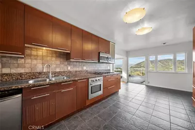 7027 Macapa, Los Angeles, CA 90068 - Photo 31