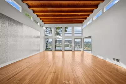 7027 Macapa, Los Angeles, CA 90068 - Photo 19