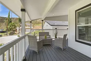 29626 Silver St, Val Verde, CA 91384 - Photo 11