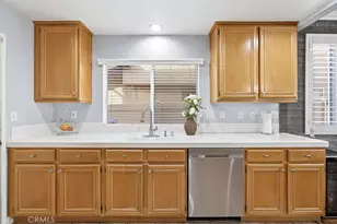 27247 Marisa Dr, Canyon Country, CA 91387 - Photo 7