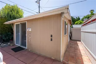 6700 Capps, Reseda, CA 91335 - Photo 27